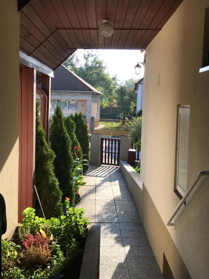 Apartman Tinasol Mosonmagyarovar Exterior photo