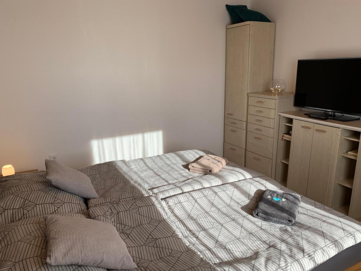 Apartman Tinasol Mosonmagyarovar Exterior photo