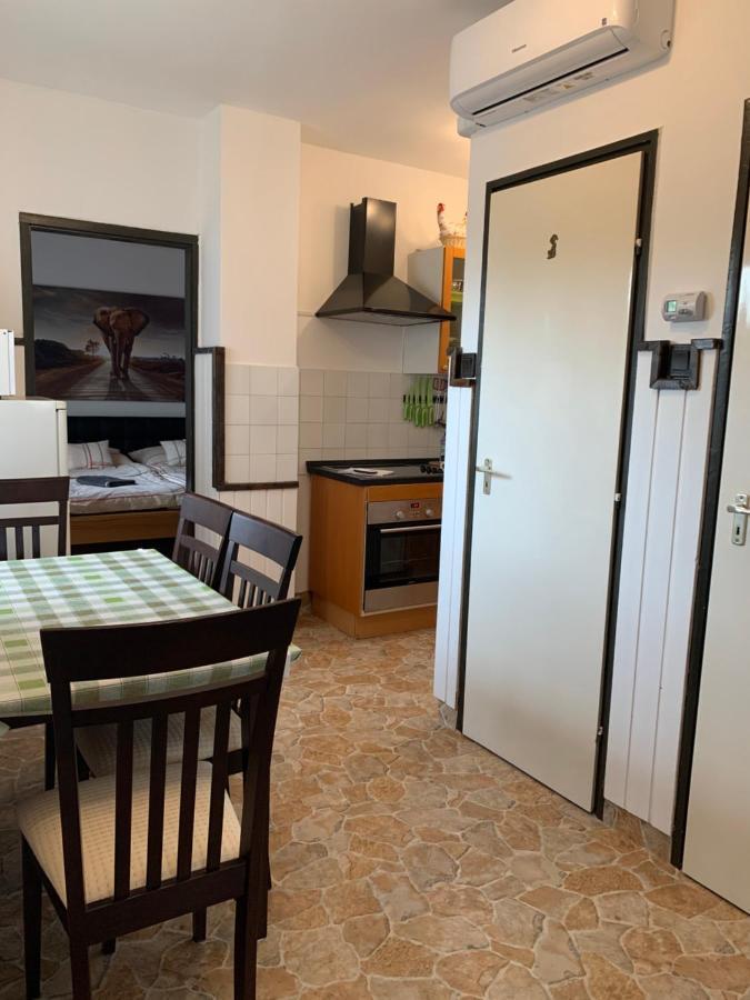 Apartman Tinasol Mosonmagyarovar Exterior photo